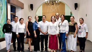 Miembros de Coespo y funcionarios de gobierno participan en la instalación oficial del consejo.